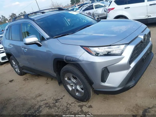 Toyota LE — миниатюра 1