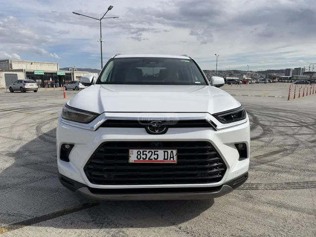 Toyota Limited — миниатюра 1