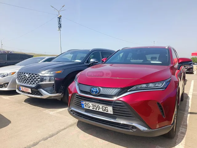 Toyota XLE 4dr All-Wheel Drive CVT — миниатюра 1