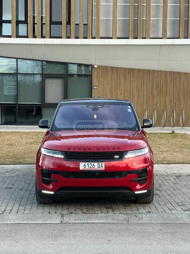 Land Rover SE Dynamic 4dr 4x4 Automatic — миниатюра 1