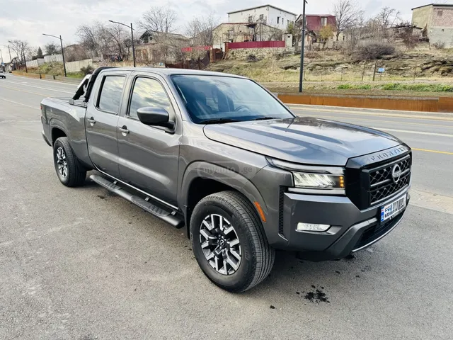 Nissan SV 4x4 Crew Cab 6 ft. box 139. — миниатюра 1