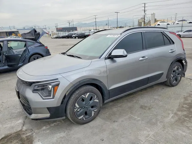 Kia WIND — миниатюра 1