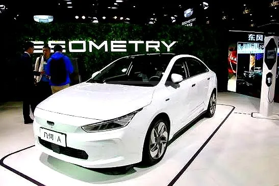 Geely Geometry A — миниатюра 1