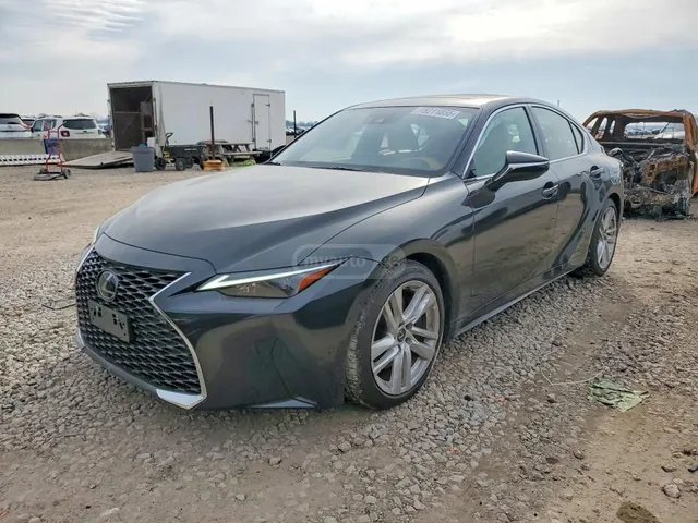 Lexus Base 4dr Rear-Wheel Drive Seda — миниатюра 1