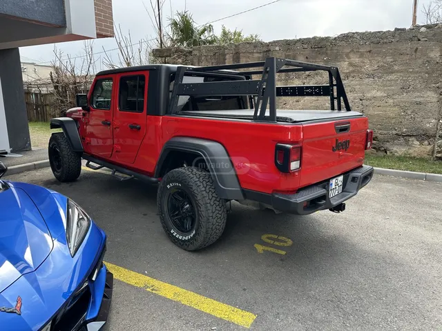 Jeep Rubicon 4dr 4x4 Crew Cab 5 ft. — миниатюра 1