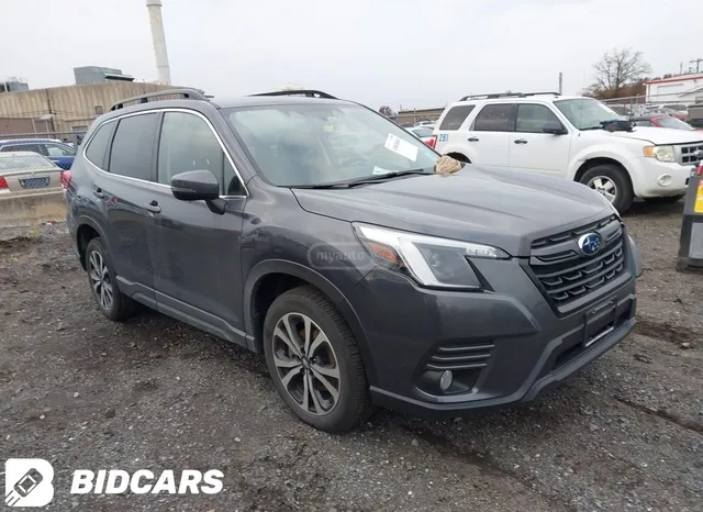 Subaru Limited 4dr All-Wheel Drive CV — миниатюра 1