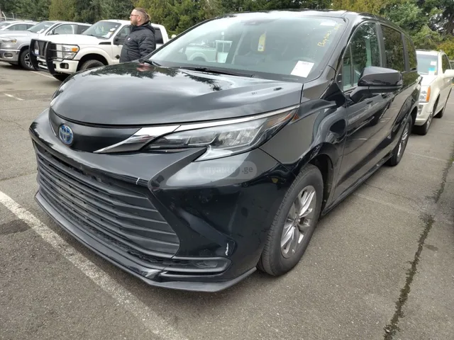 Toyota LE FWD — миниатюра 1