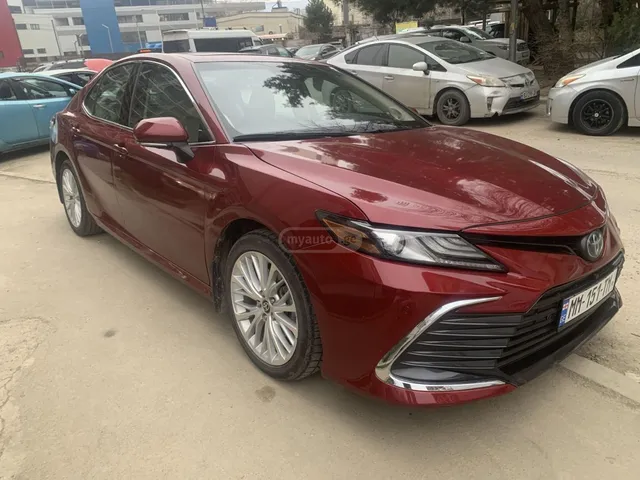 Toyota XLE 4dr Front-Wheel Drive Seda — миниатюра 1