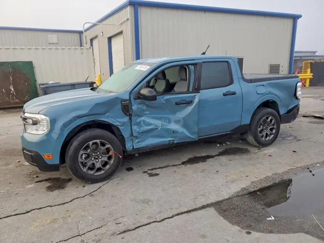 Ford XL Front-Wheel Drive SuperCrew — миниатюра 1