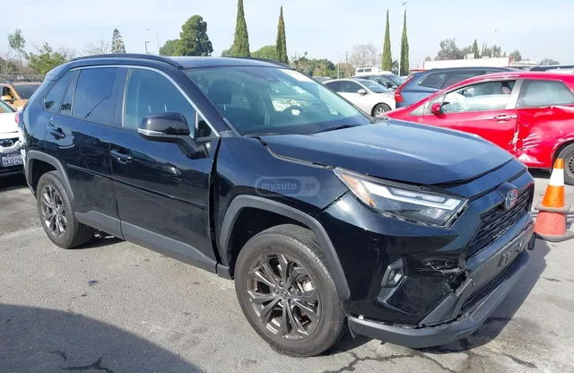 Toyota Xle Premium — миниатюра 1