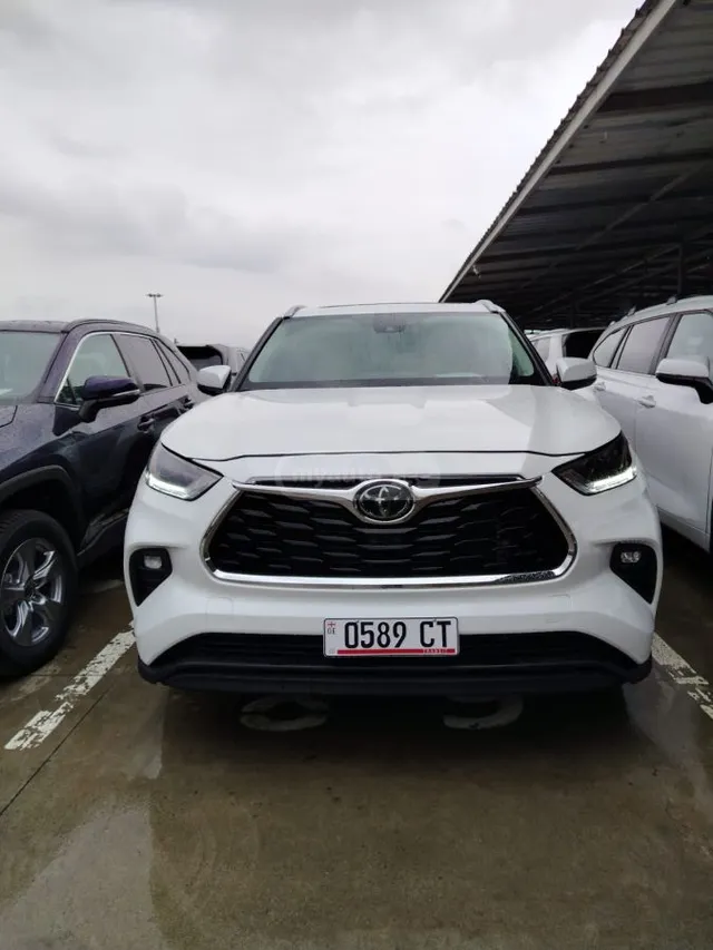 Toyota XLE 4dr All-Wheel Drive Automa — миниатюра 1