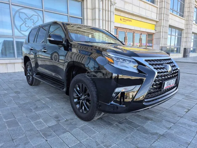 Lexus Base 4dr 4x4 Automatic — миниатюра 1