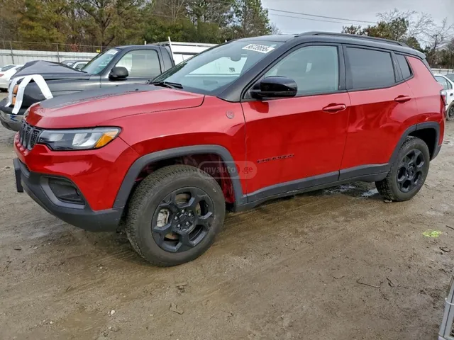 Jeep Trailhawk 4dr 4x4 Automatic — миниатюра 1