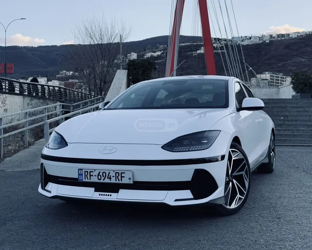 Hyundai Limited All Wheel Drive Automa