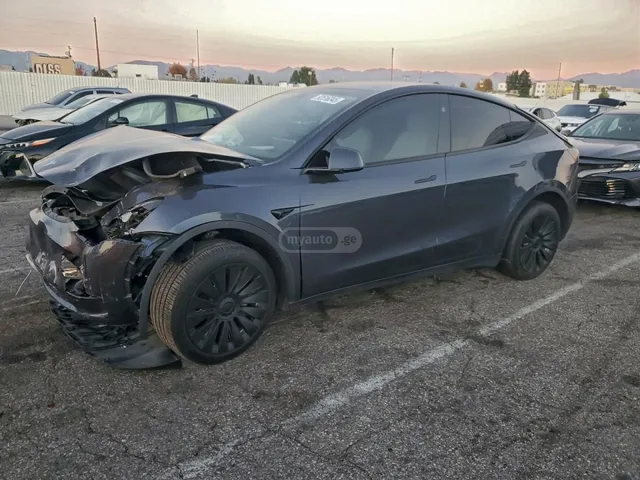 Tesla LONG RANGE DUAL MOTOR — миниатюра 1