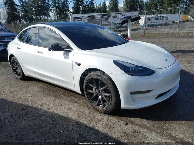 Tesla LONG RANGE DUAL MOTOR ALL-WHEE