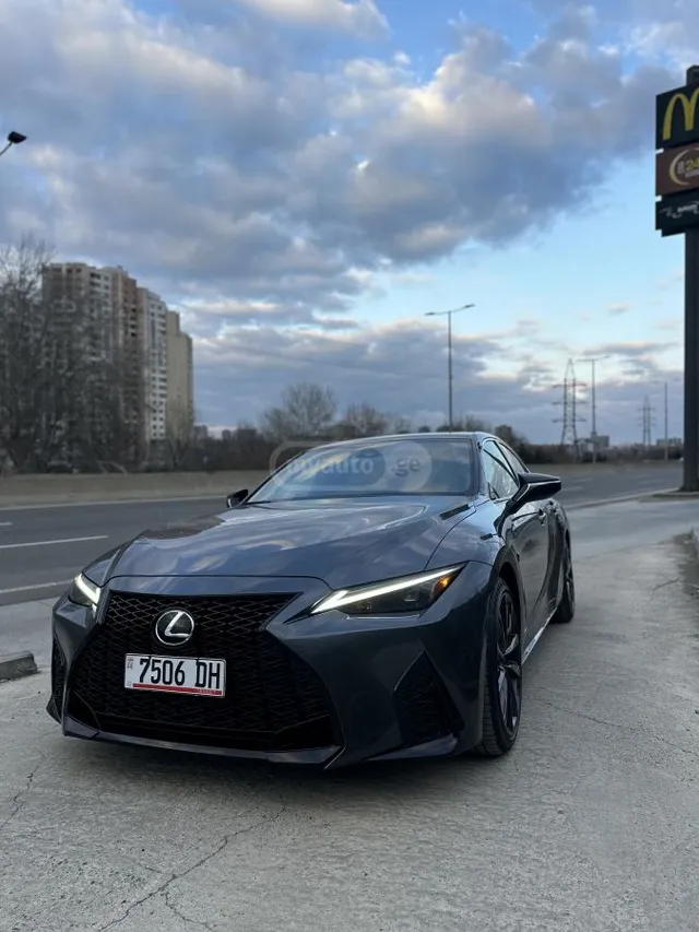 Lexus F SPORT — миниатюра 1
