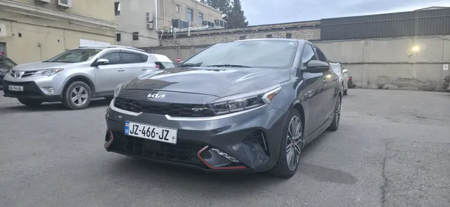 Kia GT — миниатюра 1