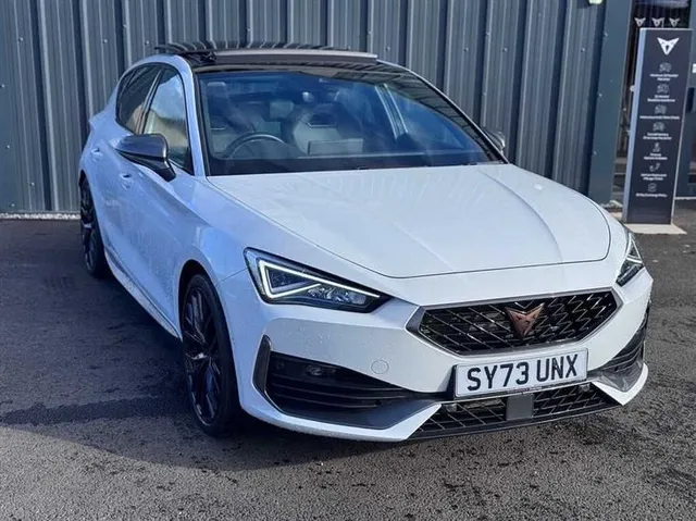 Cupra Leon Cupra Leon NF VZ2 Design Edition 1.4 e-HYBRID 245PS AFV DSG — миниатюра 1