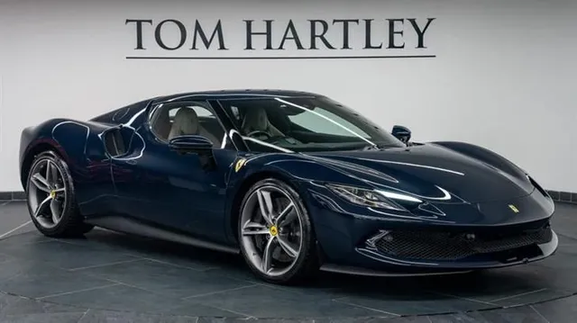 Ferrari 296 GTB Ferrari 296 GTB — миниатюра 1