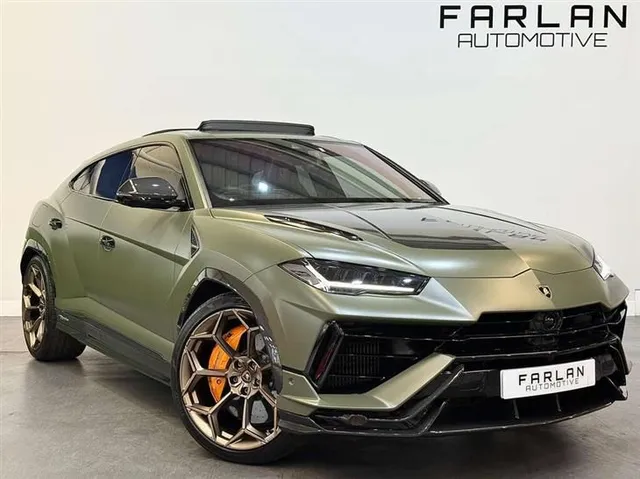 Lamborghini Urus Lamborghini Urus 4.0 V8 BiTurbo Performante SUV 5dr Petrol Auto 4WD Euro 6 (666 ps) — миниатюра 1
