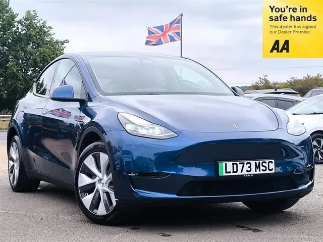 Tesla Model Y Tesla Model Y LONG RANGE AWD 5-Door — миниатюра 1