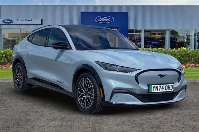 Ford Mustang Mach-E Ford Mustang Mach-E Extended Range 91kWh Premium SUV 5dr Electric Automatic AWD (370 ps) — миниатюра 1