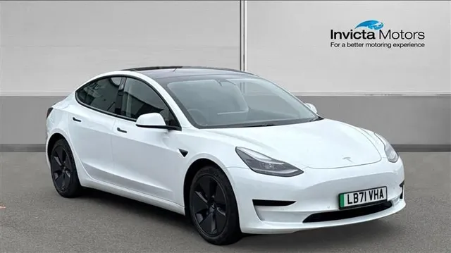 Tesla Model 3 Tesla Model 3 Standard Plus 4dr Auto - Panoramic Glass Roof - Heated Front Seats - Rear Camera — миниатюра 1