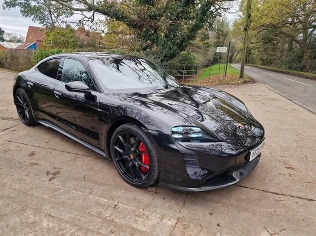 Porsche Taycan Porsche Taycan Performance Plus 93.4kWh GTS Saloon 4dr Electric Auto 4WD (11kW Charger) (598 ps) — миниатюра 1