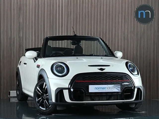 MINI Cooper S Works MINI Mini John Cooper Works Convertible 2.0 Automatic Petrol — миниатюра 1