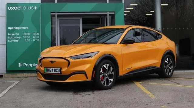 Ford Mustang Mach-E Ford Mustang Mach-E 216kW Premium 91kWh RWD 5dr Auto — миниатюра 1