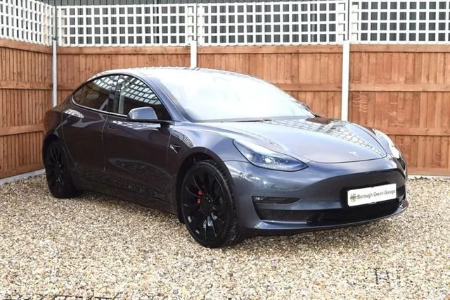 Tesla Model 3 Tesla Model 3 (Dual Motor) Performance Saloon 4dr Electric Auto 4WDE (Performance Upgrade) (449 bhp) — миниатюра 1