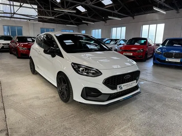 Ford Fiesta ST Ford Fiesta 1.5T EcoBoost ST-3 Euro 6 (s/s) 3dr — миниатюра 1