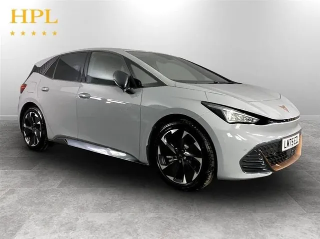 Cupra Born Cupra Born e-Boost 59kWh V2 Hatchback 5dr Electric Auto (230 ps) — миниатюра 1