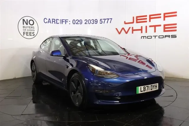 Tesla Model 3 TESLA Model 3 (Dual Motor) Long Range Saloon 4dr Auto 4WDE (PAN ROOF) 2021 — миниатюра 1