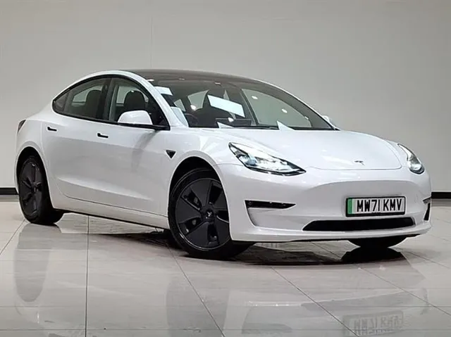 Tesla Model 3 Tesla Model 3 Long Range AWD 4dr Auto — миниатюра 1