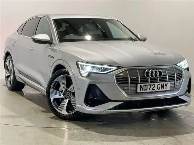 Audi e-tron Audi E-Tron 55 S line Sportback 5dr Electric Auto quattro 95kWh (11kW Charger) (408 ps) — миниатюра 1