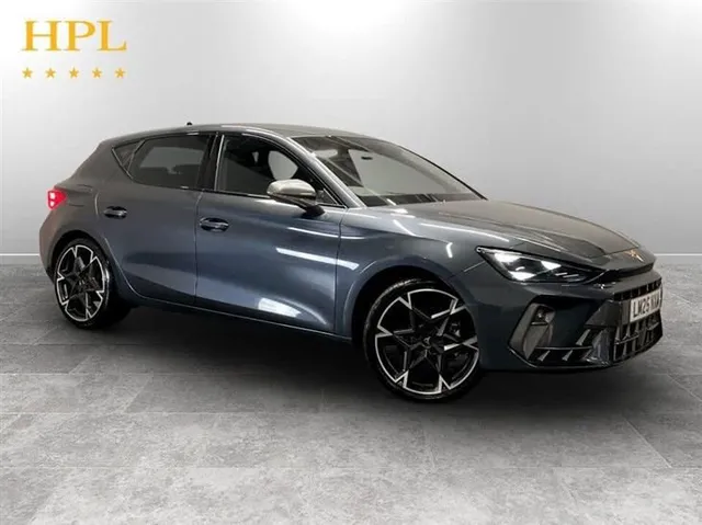 Cupra Leon Cupra Leon NF 1.5 eHybrid 25.8kWh V2 Hatchback 5dr Petrol Plug-in Hybrid DSG Euro 6 (s/s) (204 ps) — миниатюра 1