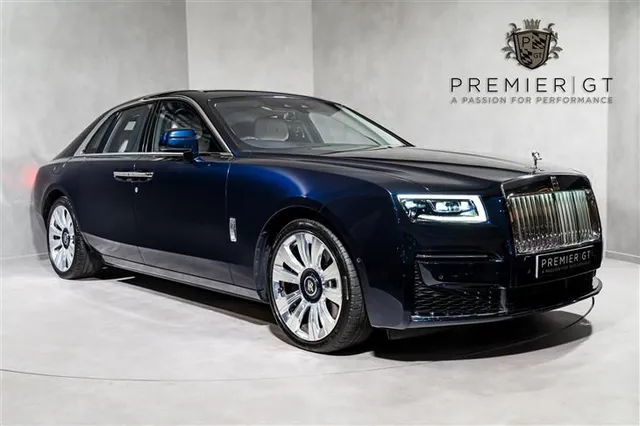Rolls-Royce Ghost Rolls-Royce Ghost V12. STARLIGHT. H, C & M SEATS. REAR ENTERTAINMENT. HUD. A/CRUISE CONTROL — миниатюра 1