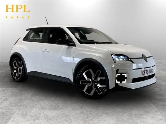 Renault 5 E-Tech Renault R5 E-Tech urban range 40kWh evolution Hatchback 5dr Electric Auto (120 ps) — миниатюра 1