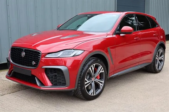 Jaguar F-Pace SVR Jaguar F-PACE SVR — миниатюра 1