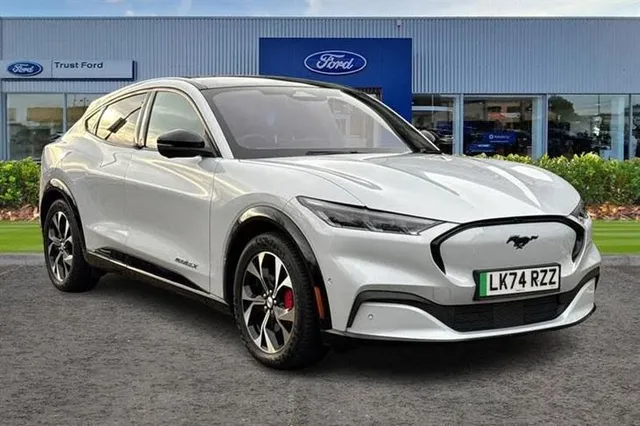 Ford Mustang Mach-E Ford Mustang Mach-E Extended Range 91kWh Premium SUV 5dr Electric Automatic (294 ps) — миниатюра 1