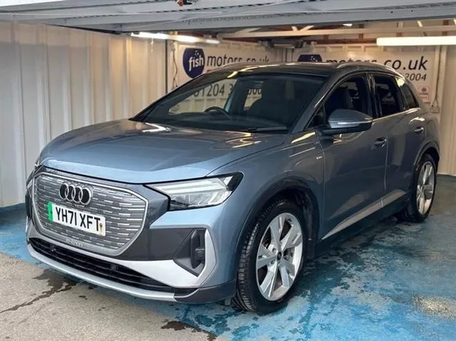 Audi e-tron Audi Q4 E-Tron 40 S line SUV 5dr Electric Auto 82kWh (204 ps)+2 KEYS+1 OWNER FROM NEW+NAV+HISTORY+HALF LEATHER SEATS+2 CABLES+PA — миниатюра 1