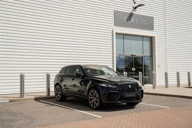 Jaguar F-Pace SVR Jaguar F-PACE 5.0 P550 V8 SVR SUV 5dr Petrol Quickshift AWD Euro 6 (s/s) (550 ps) — миниатюра 1