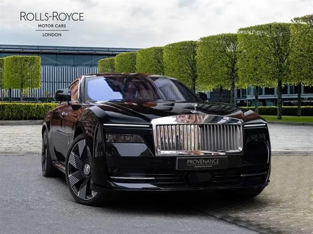 Rolls-Royce Spectre Rolls-Royce Spectre — миниатюра 1