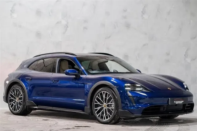 Porsche Taycan Porsche Taycan Performance Plus 93.4kWh Turbo Cross Turismo Auto 4WD 5dr (11kW Charger) — миниатюра 1