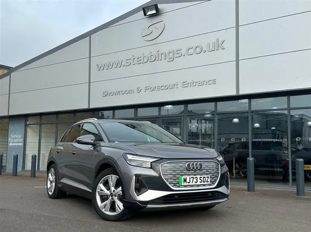 Audi e-tron Audi Q4 E-Tron 40 S line Auto 5dr 82kWh — миниатюра 1