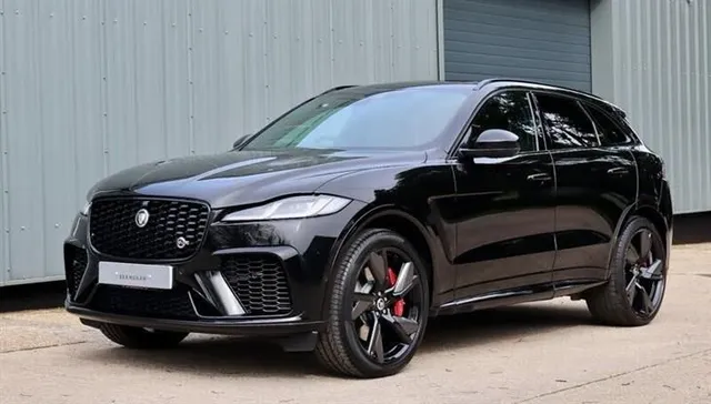 Jaguar F-Pace SVR Jaguar F-PACE SVR — миниатюра 1