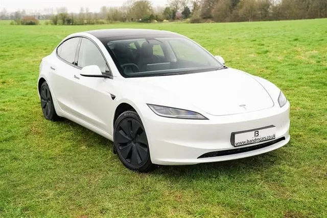 Tesla Model 3 Tesla Model 3 RWD 4dr Auto — миниатюра 1