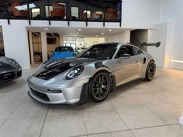 Porsche 911 GT3 [992] 992.1 GT3 RS Weissach, Sonderwunch Interior, Axle Lift, PCCB's, Magnesium Wheels — миниатюра 1